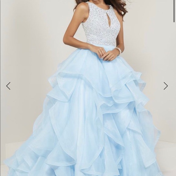 Tiffany Designs Dresses & Skirts - Tiffany Designs organza prom/pageant gown